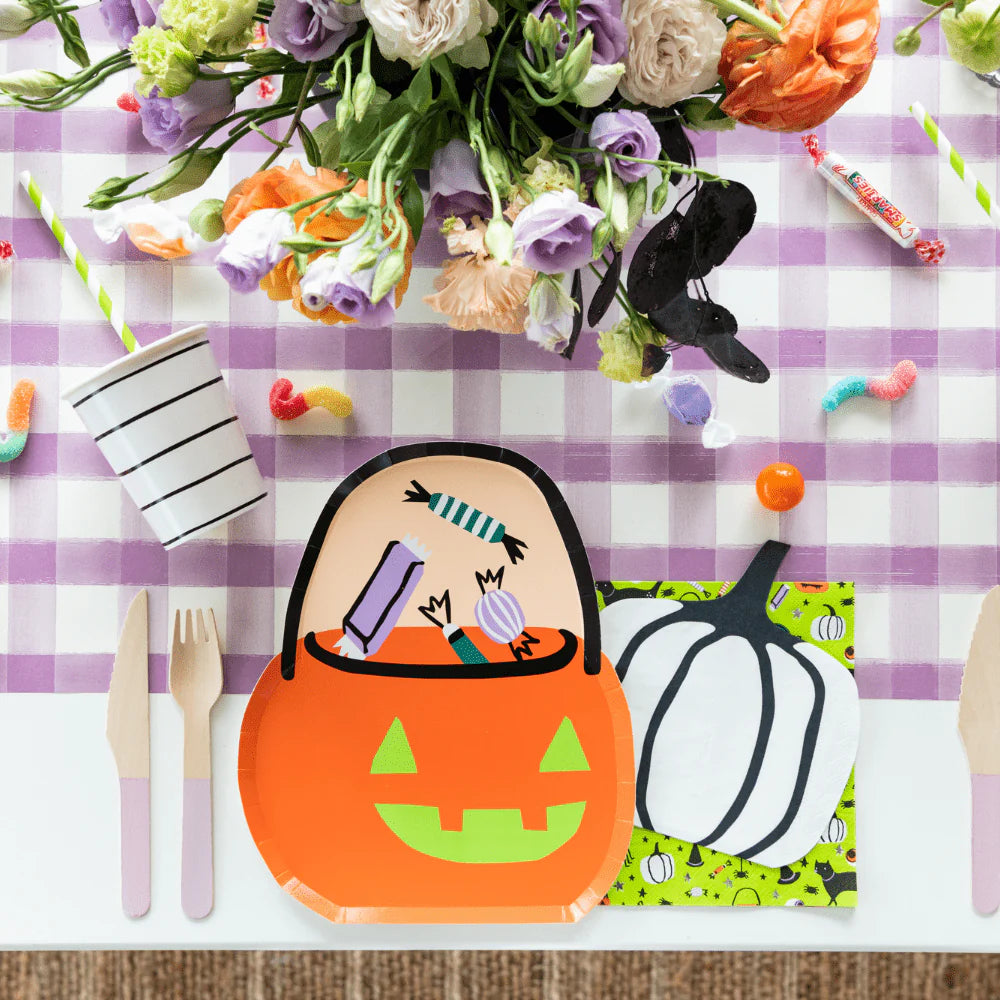 Hocus Pocus Trick or Treat Plates