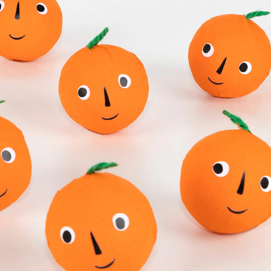 Pumpkin Surprise Balls (x6)